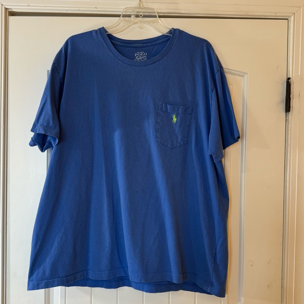 Men’s XL Polo tee shirt